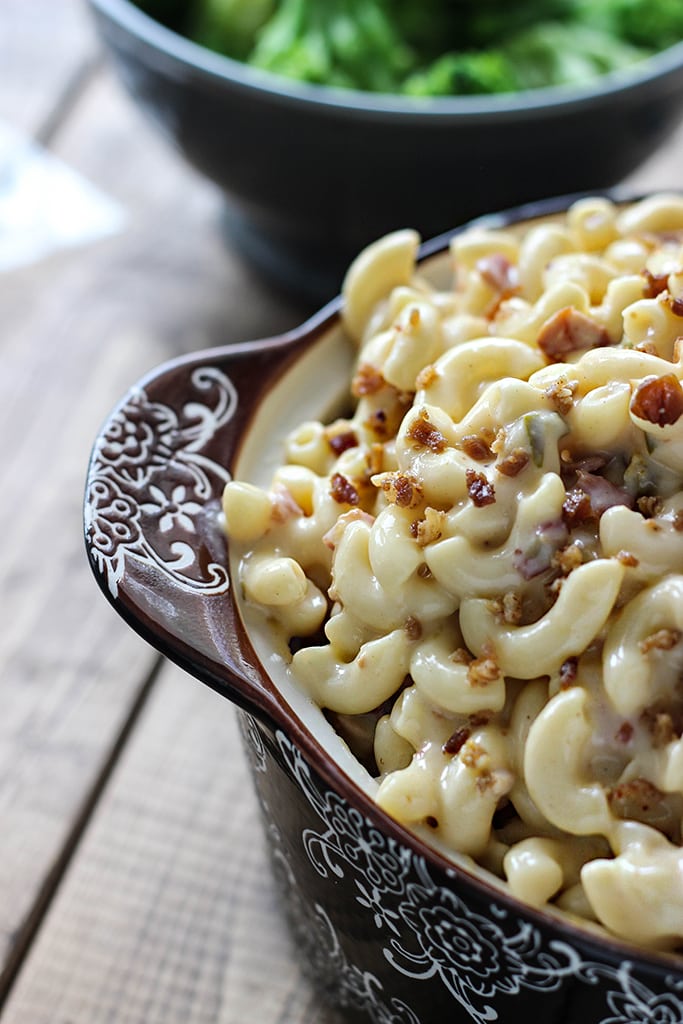 Add some comfort to your table with some bacon jalapeno mac and cheese. This twist on the classic is full of yum!